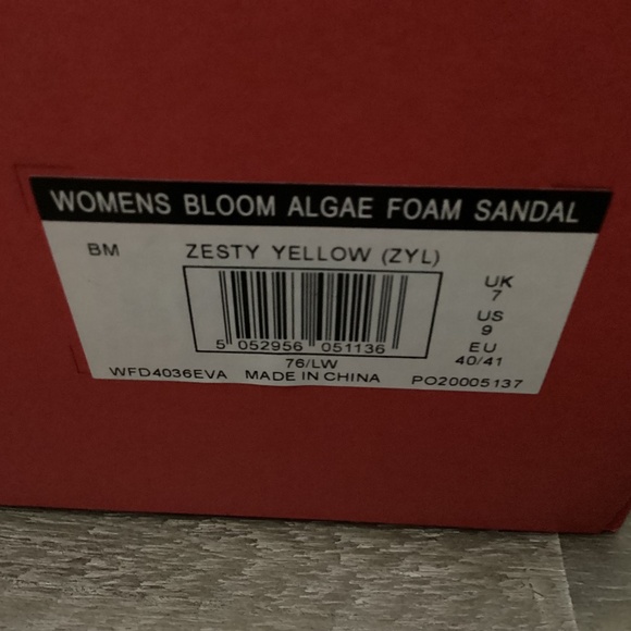 HUNTER Slingback Sandal (Women), size 9 - Picture 8 of 11